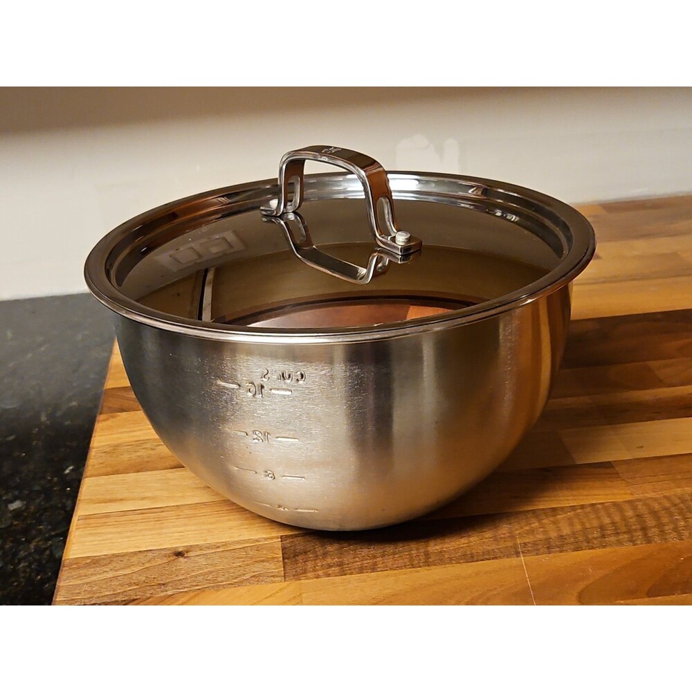 Stainless Steel 16-Cup Mixing Bowl W/ Lid & Measurement Markings